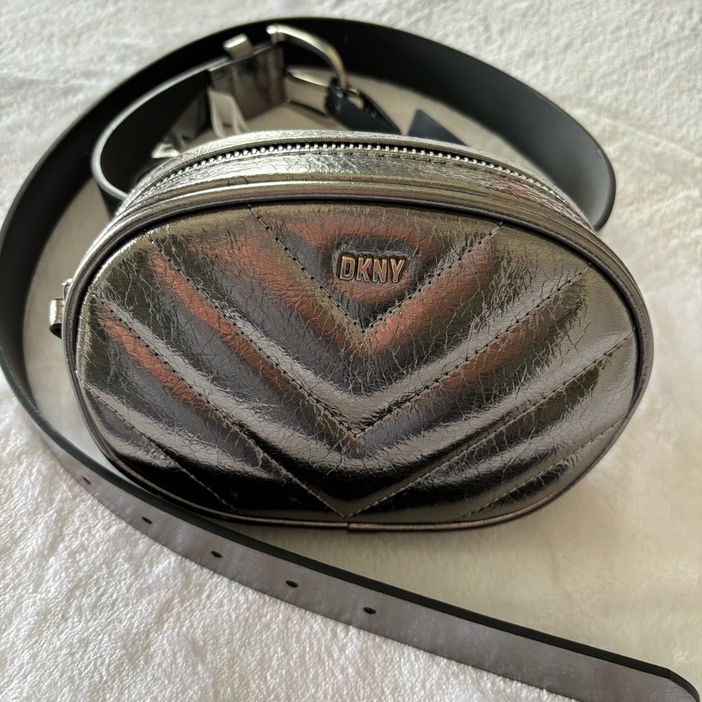 DKNY Metallic Pewter Belt with Oval Quilted Bag--NWT--L/XL